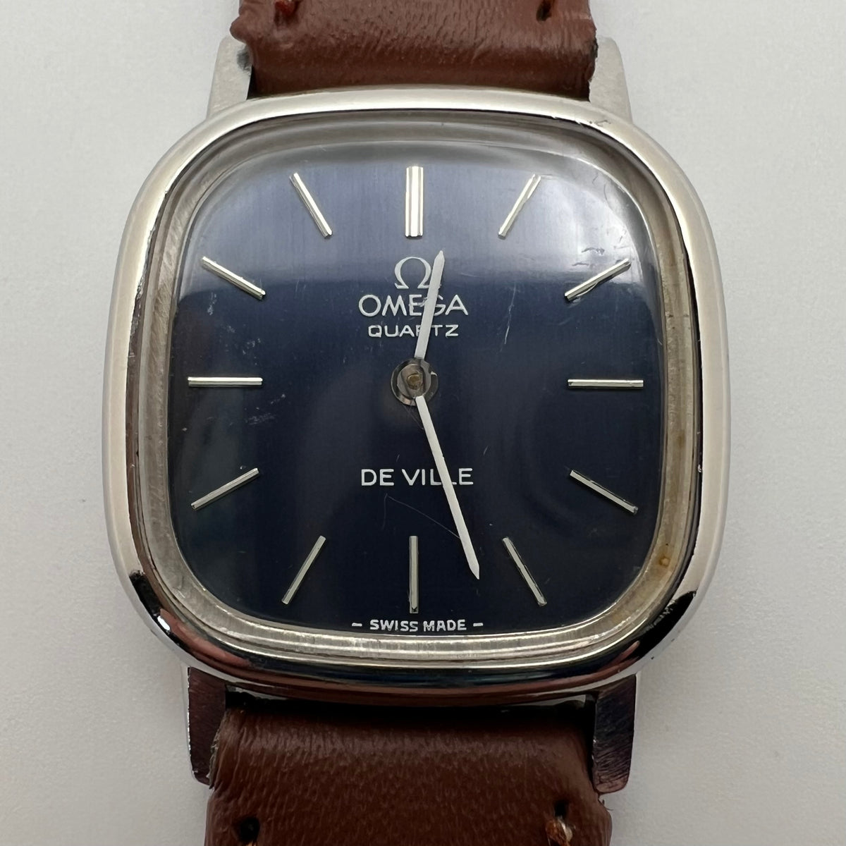 Omega De Ville 591.0014 Cal.1353 Vintage Quartz Navy Linen Dial Square Case