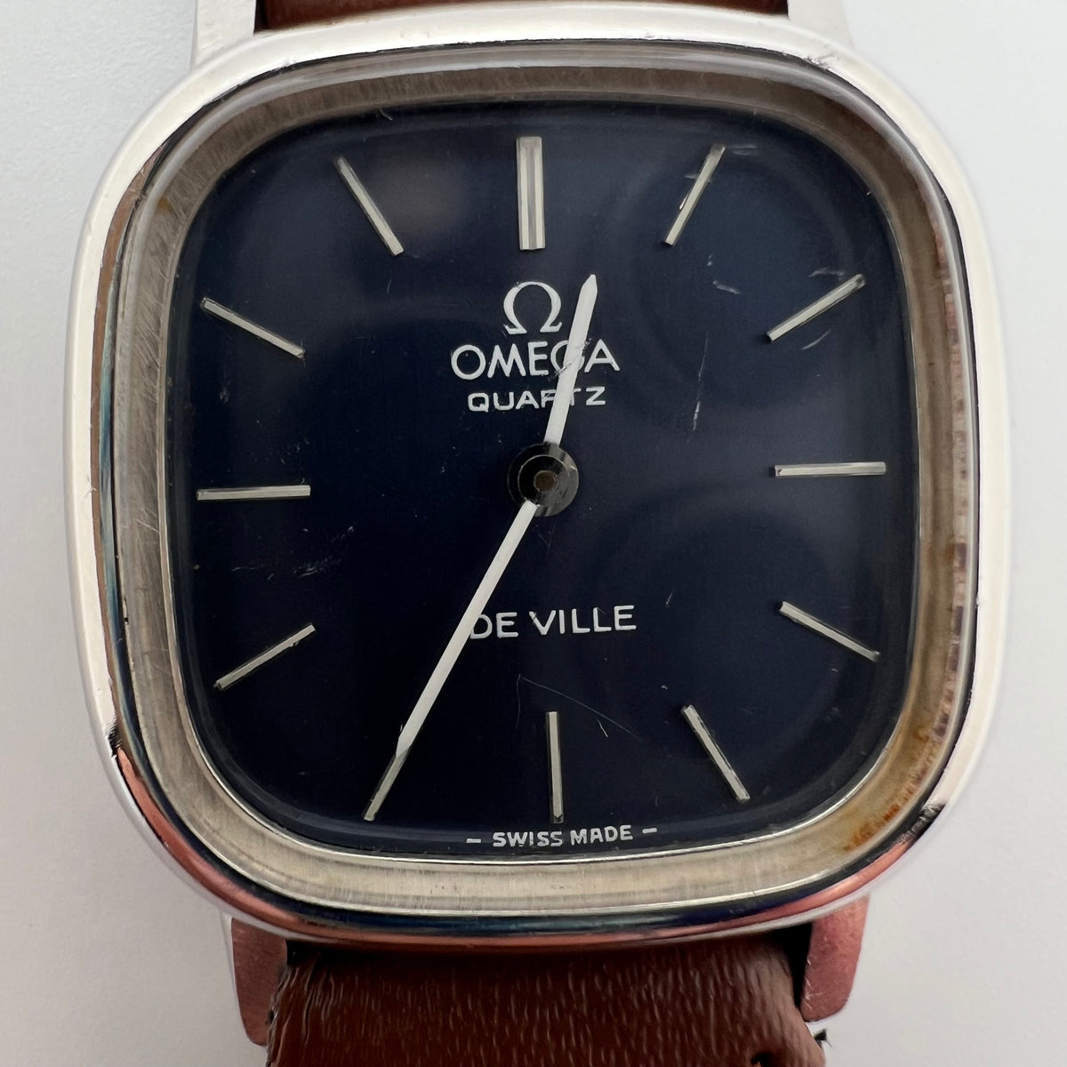 Omega De Ville 591.0014 Cal.1353 Vintage Quartz Navy Linen Dial Square Case